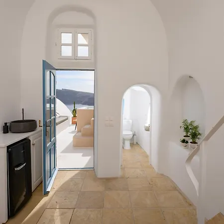 Nano * Oia (Santorini)