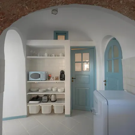 Nano Oia (Santorini)