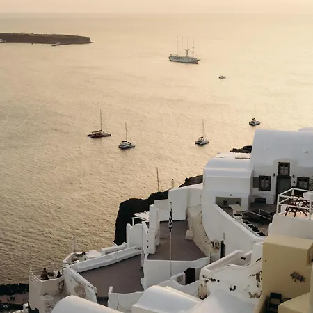 Villa Nano Oia (Santorini)