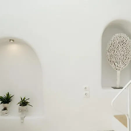 Nano Villa Oia (Santorini)