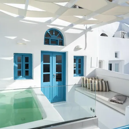 Nano Villa Oia (Santorini)