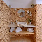 Nano Oia
