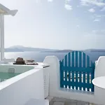 Nano * Oia